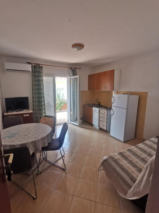 Emily Apartment Biograd Na Moru Exterior foto