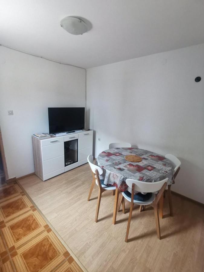 Emily Apartment Biograd Na Moru Exterior foto