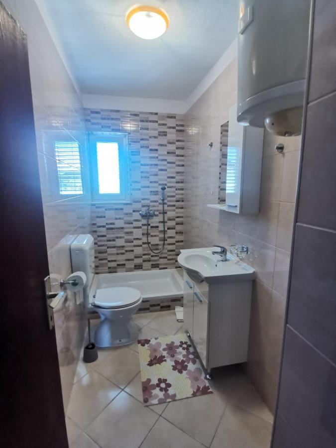 Emily Apartment Biograd Na Moru Exterior foto